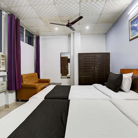 Collection O Hotel Moon Light Лакхнау Экстерьер фото